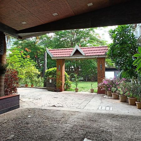 Mystica Resort Лонавала Экстерьер фото