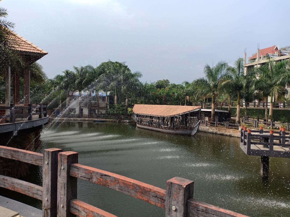 Mystica Resort Лонавала Экстерьер фото